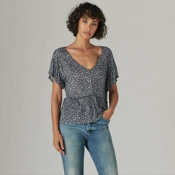 Lucky Brand Tops - Lucky Brand Ditsy Floral V-Neck Short Sleeve Baby Doll Peplum Top Women Small